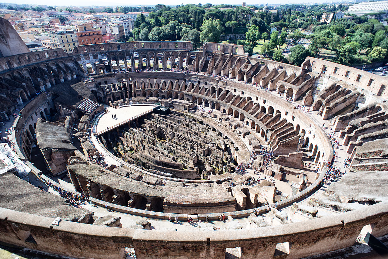 01_Tods_For_Colosseum_view_01