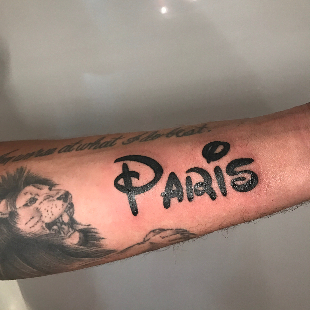 Paris Hilton's boyfriend Chris Zylka just got a big, permanent dedication  to her - Grazia