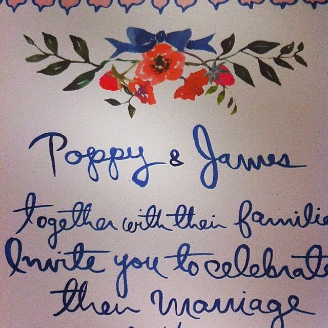 Cara nos deleitó, vía Instagram, con una imagen de la invitación a la boda.   © Instagram @caradelevingne