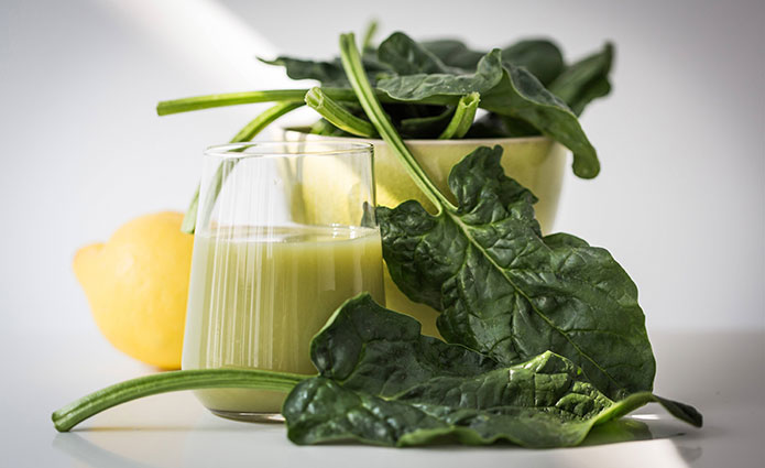 Existen 1001 recetas para tomar zumos verdes a diario y sin aburrirte. Foto: Cordon Press.