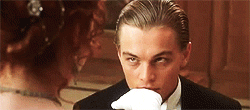 Aquí Leo, besándonos la mano. 