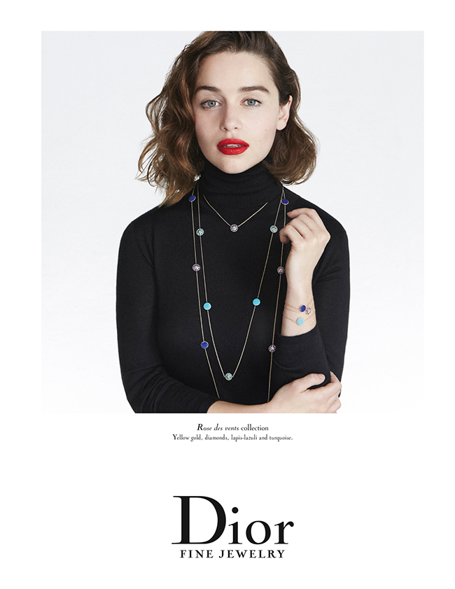 Con su castaño natural y unos despampanantes labios rojos, así se presenta la protagonista de 'Juego de Tronos' como imagen de la línea de joyería de Dior.