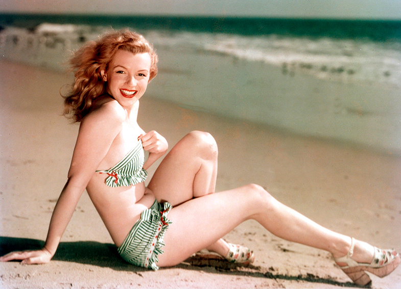 Norma Jean, o lo que es lo mismo, Marilyn, en bikini en las playas de los Hamptons. © Cordon Press