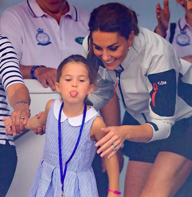 El momento viral de la semana de la princesa Charlotte y Kate Middleton