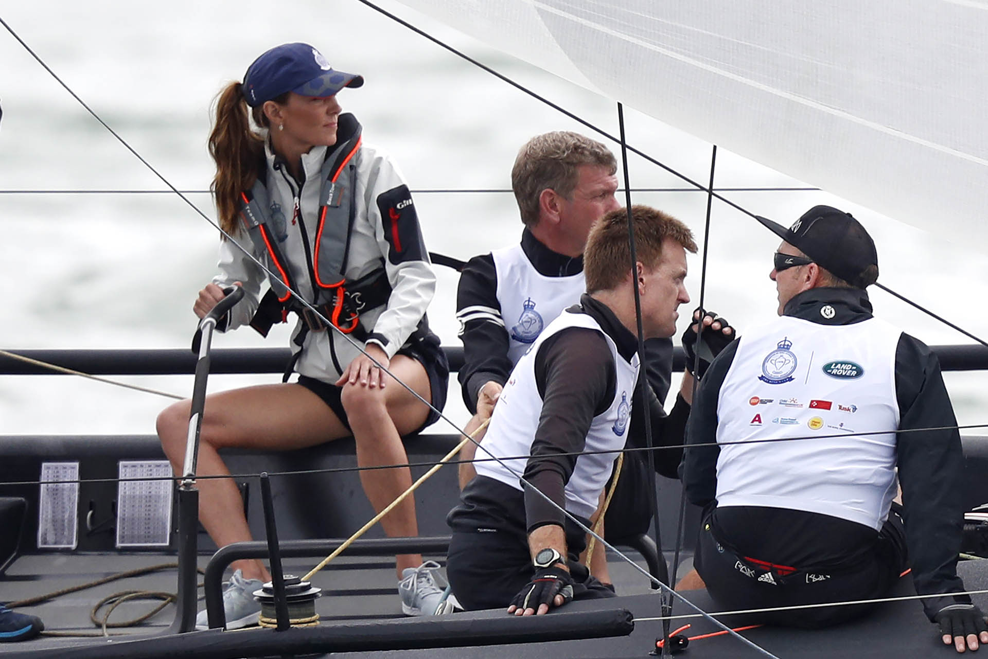 El look más deportivo de Kate Middleton en las regatas