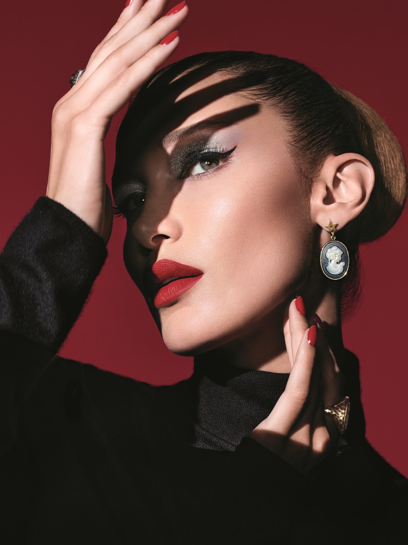 Bella Hadid y Dior crean los maquillajes más irresistibles para Halloween
