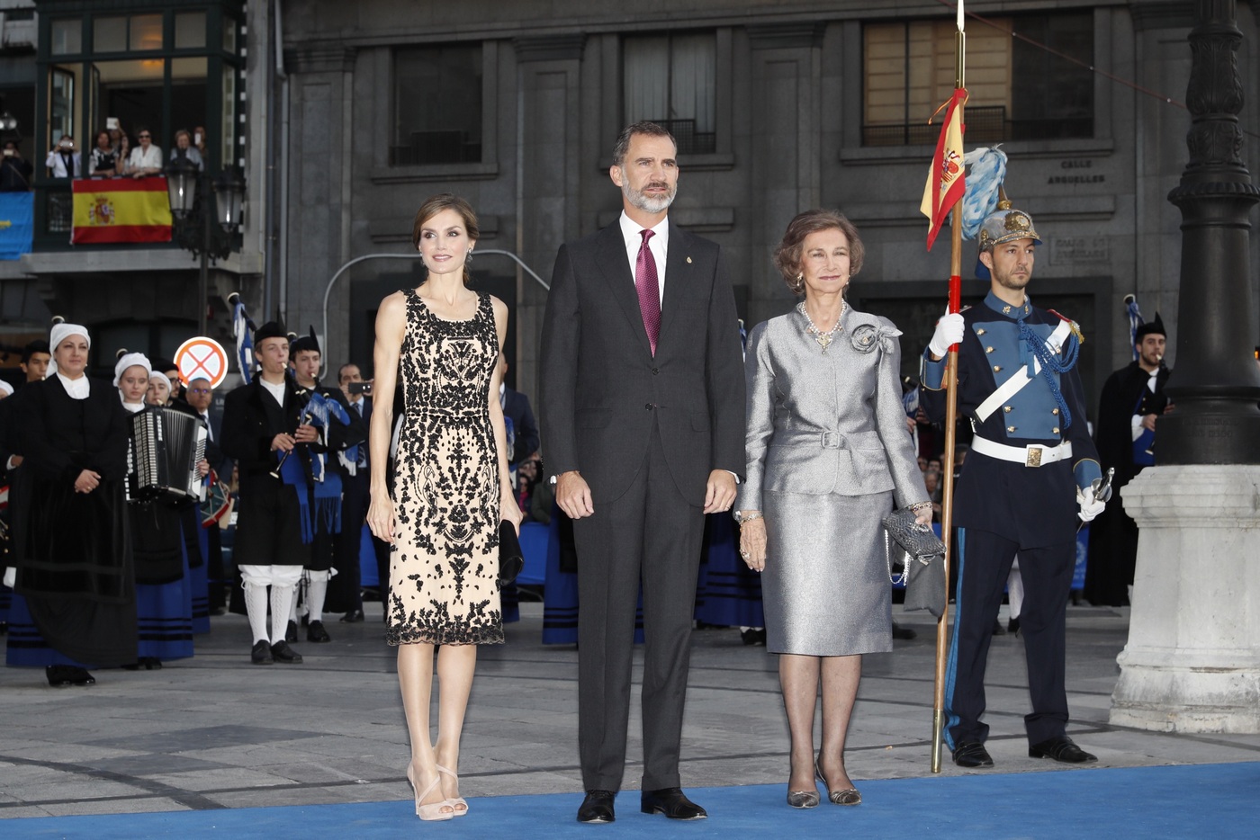 Todos los looks como reina de doña Letizia en los Premios Princesa de Asturias