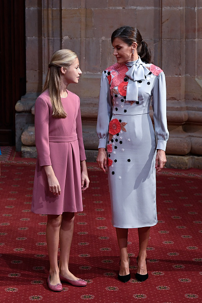 La reina viste un Pertegaz horas antes de los Premios Princesa de Asturias