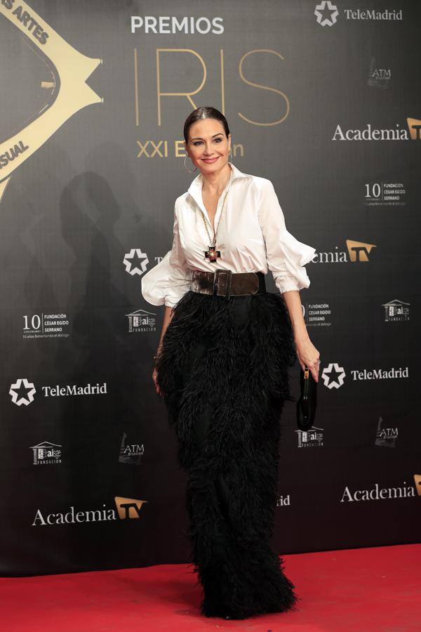 Ivana Baquero en las mejor vestidas de los Premios Iris con un look de pasarela de Dior