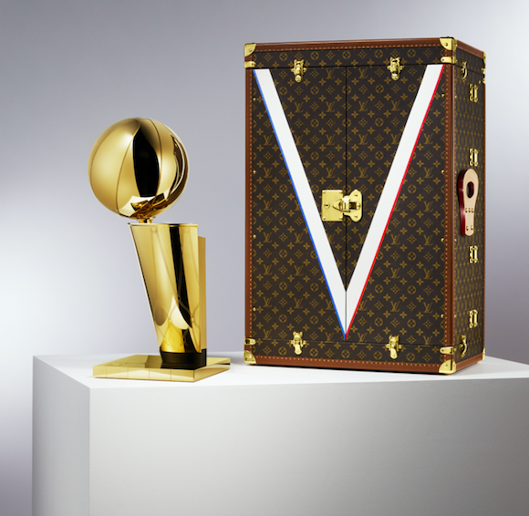 Louis Vuitton y la NBA crean un exclusivo baúl de viaje para el trofeo Larry O’Brien