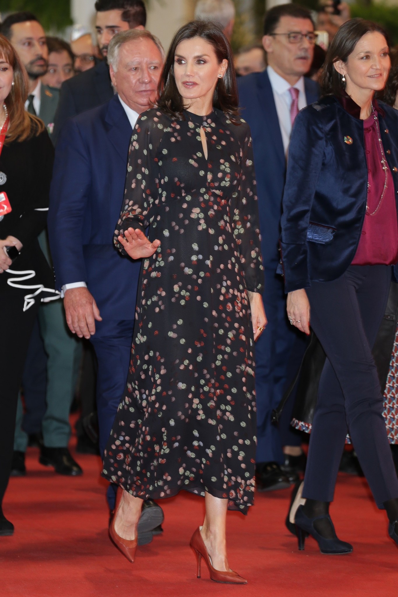 La reina Letizia inaugura la edición 40 de Fitur 2020 con un vestido de Massimo Dutti