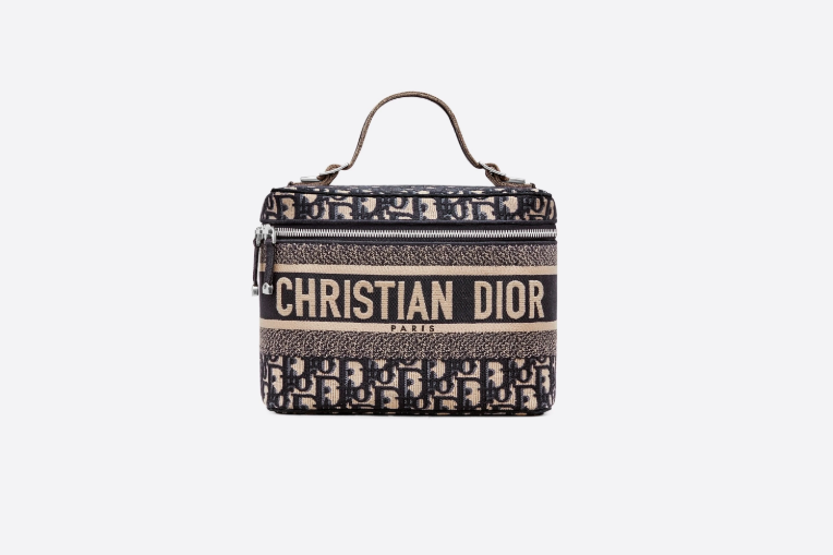 La nueva colección de viaje de Dior es todo lo que necesitamos en nuestra próxima escapada