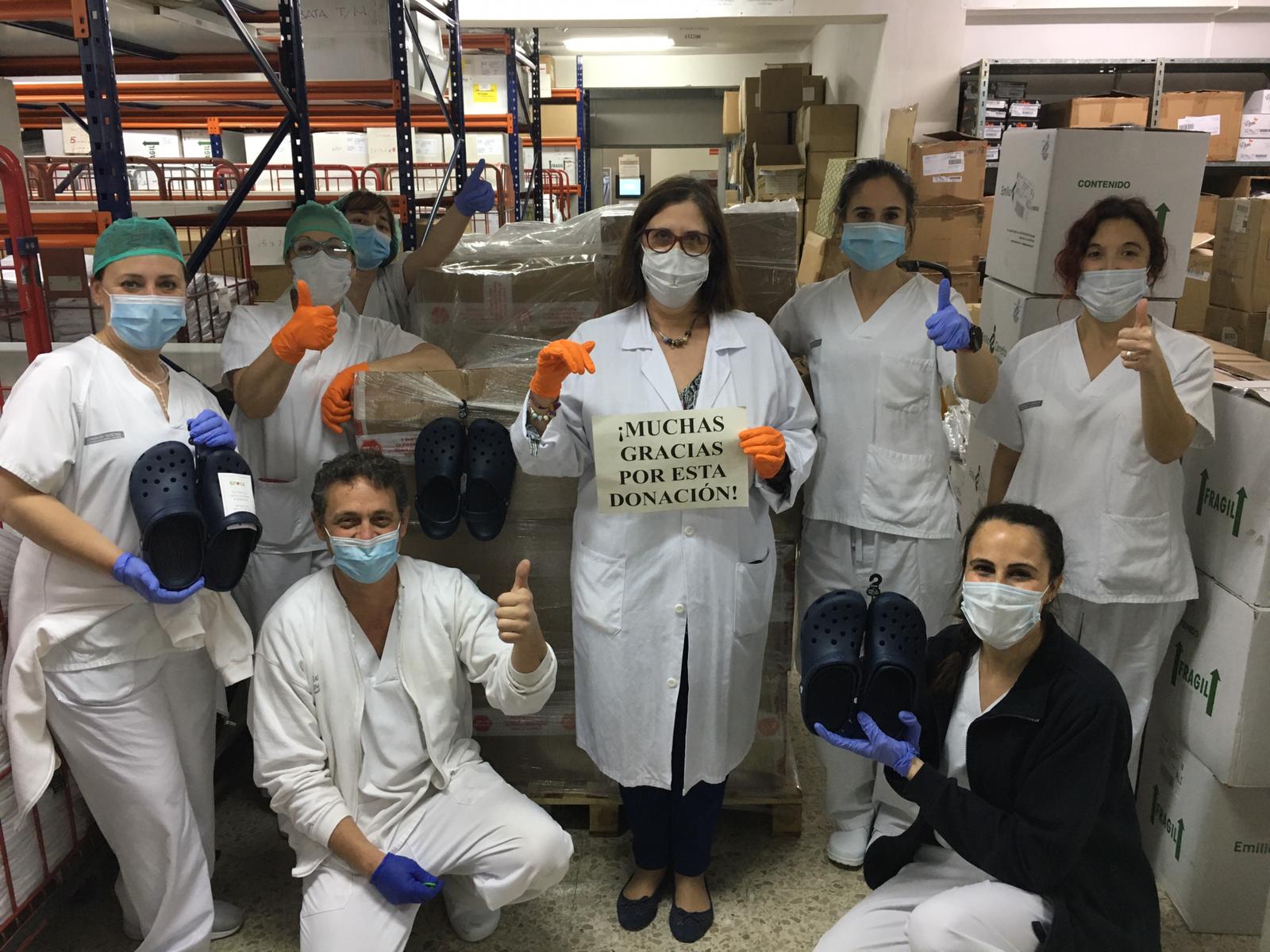 Crocs dona zapatos al personal sanitario español como parte de su iniciativa solidaria global