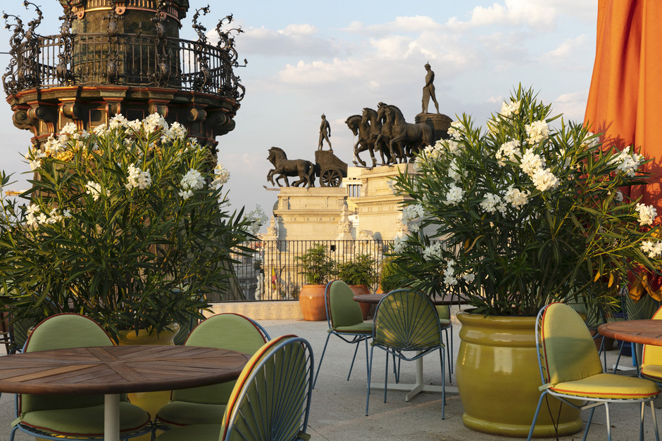 Four Seasons Madrid: abre el hotel más lujoso de la capital (y el primero en España)