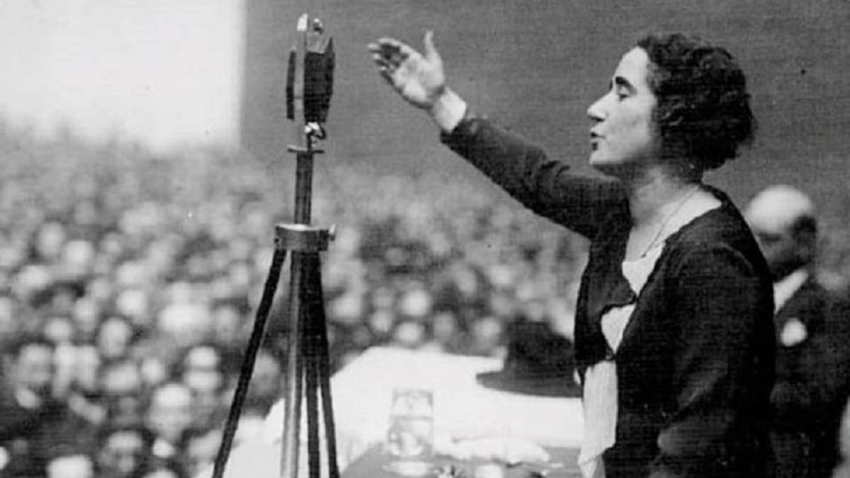 Recordamos a Clara Campoamo a los 89 años de conseguir el derecho al voto femenino