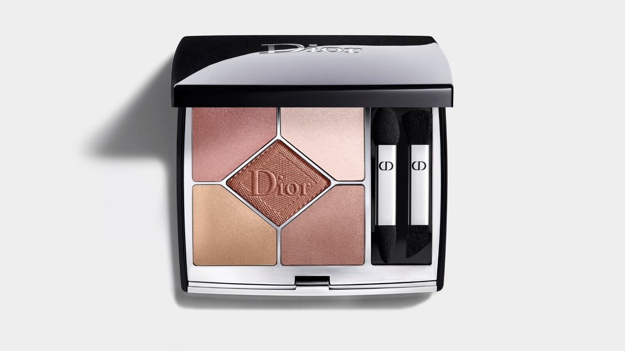 Dior lanza una paleta couture en edición limitada para Dior Cruise 2022