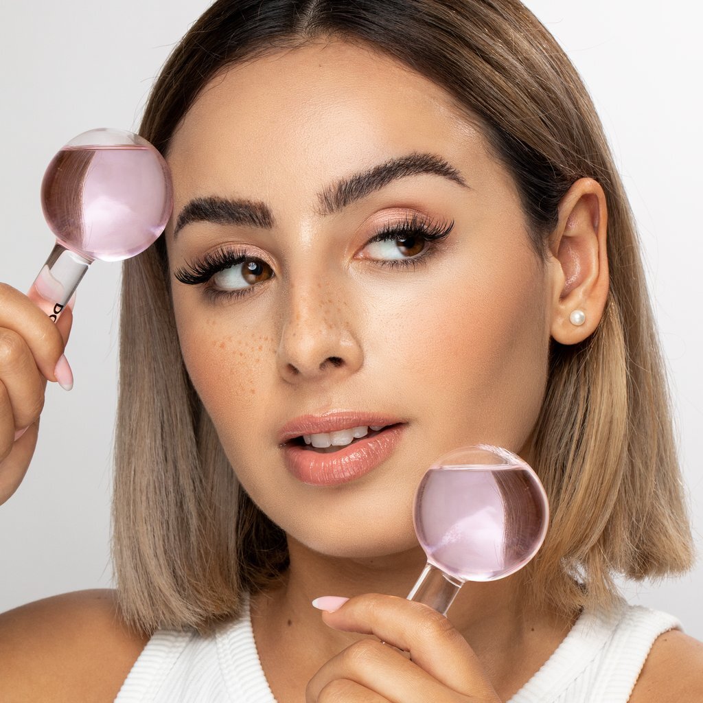5 beneficios de usar los crystal ice globes sobre la piel Grazia
