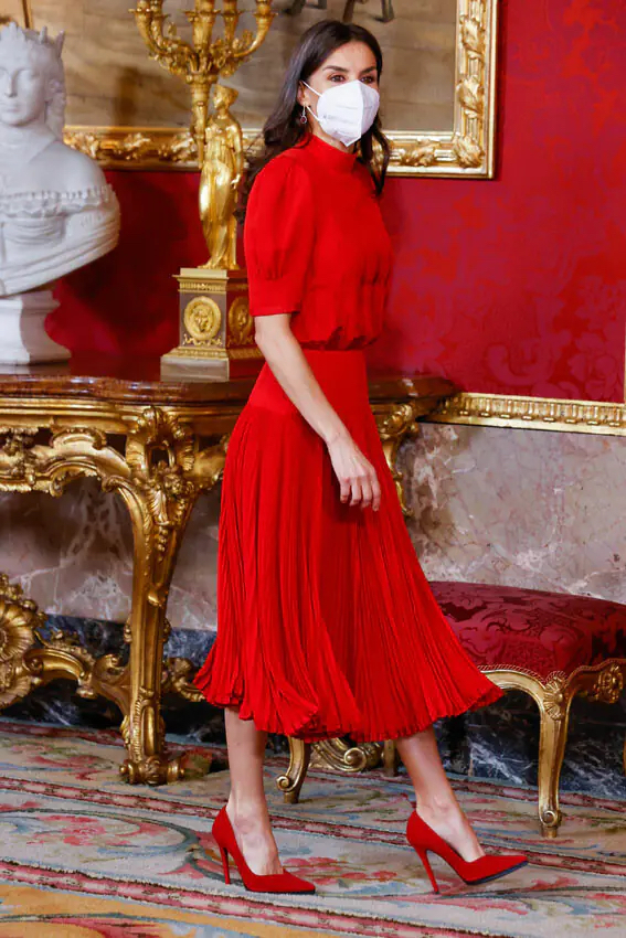 La reina Letizia recupera de nuevo un vestido del armario de la reina Sofía