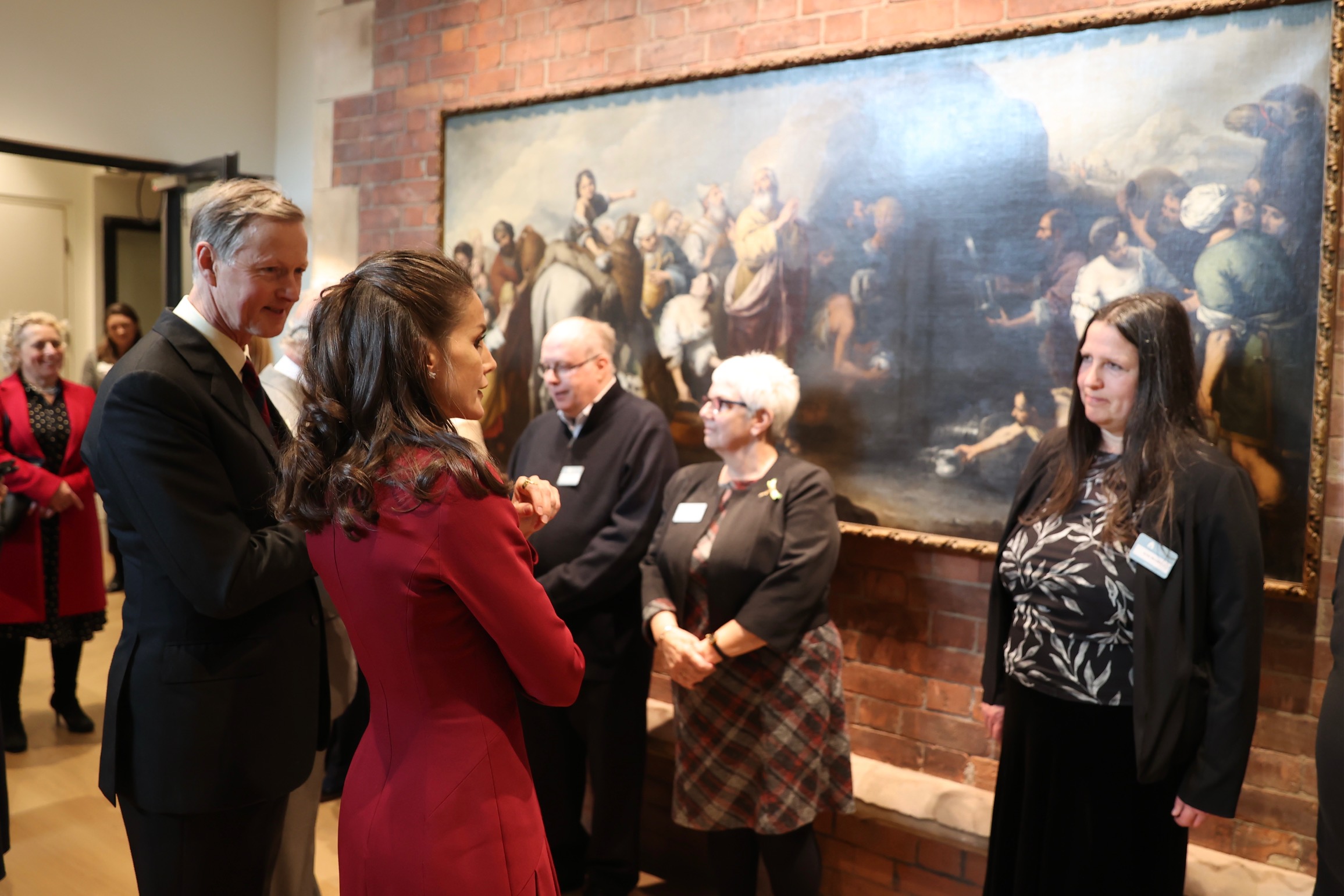 La reina Letizia inaugura junto al príncipe Carlos la 'Spanish Gallery of Auckland Castle'