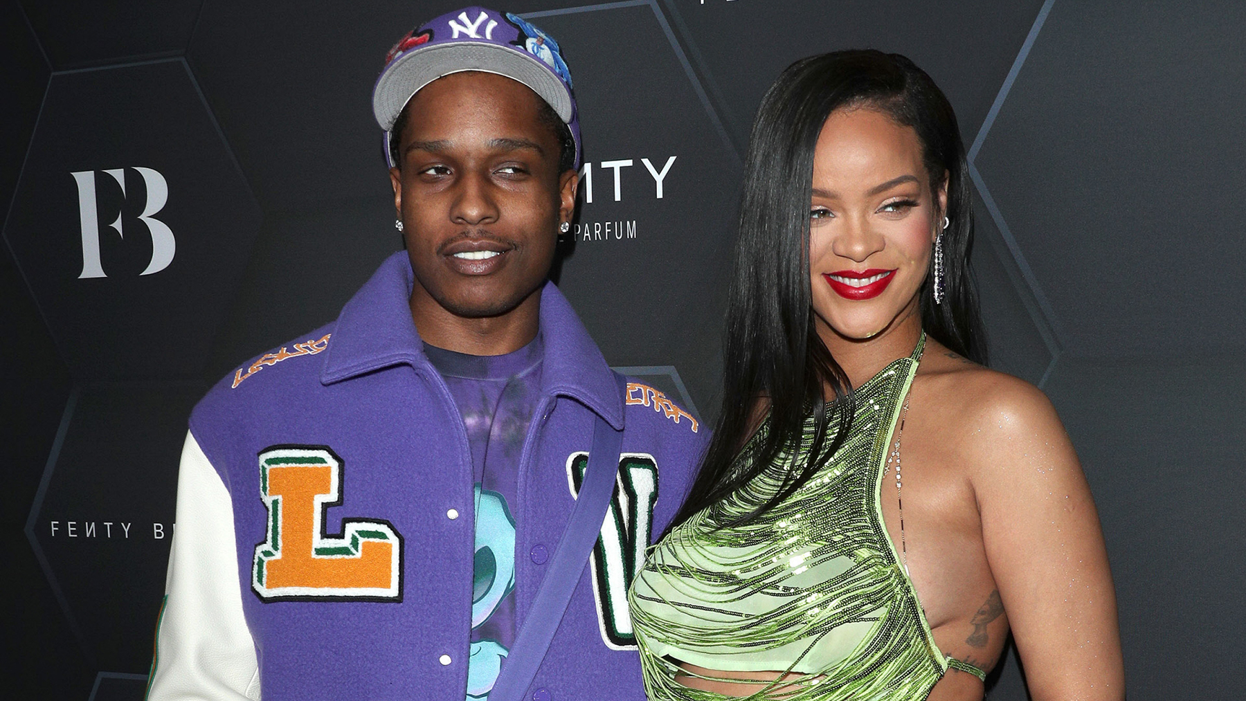 ¡Bienvenido al mundo! Es oficial: Rihanna y ASAP Rocky son padres