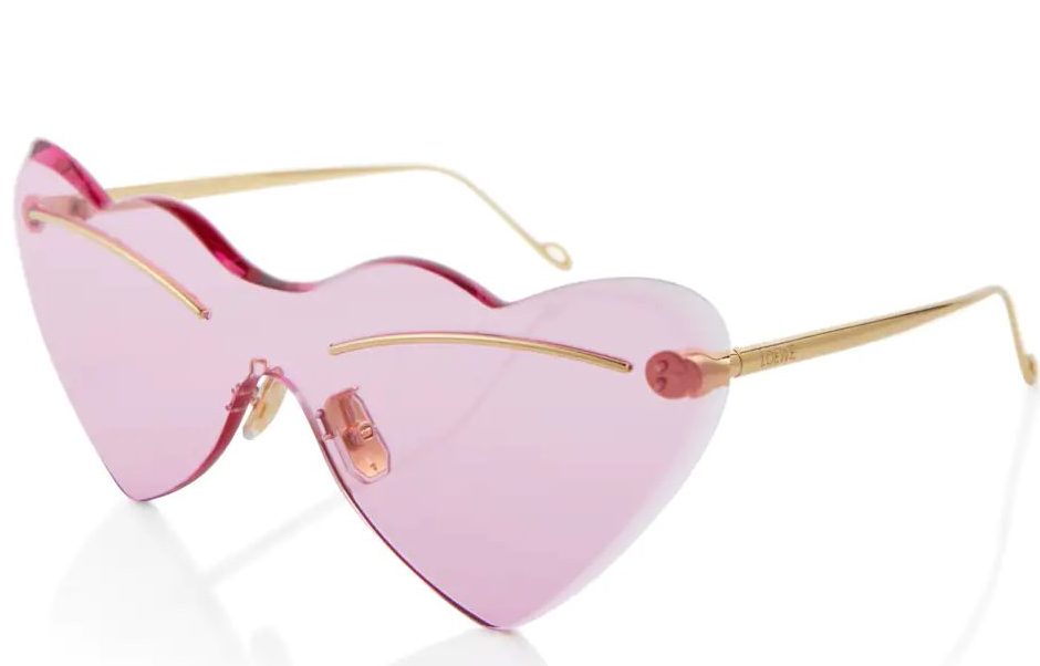 Gafas de corazón, la tendencia que ya lleva Paula Echevarría y Chanel