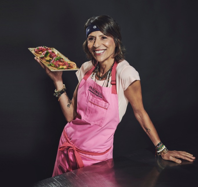 Hard Rock Cafe y la chef Dominique Crenn se únen en la iniciativa 'Pinktober'