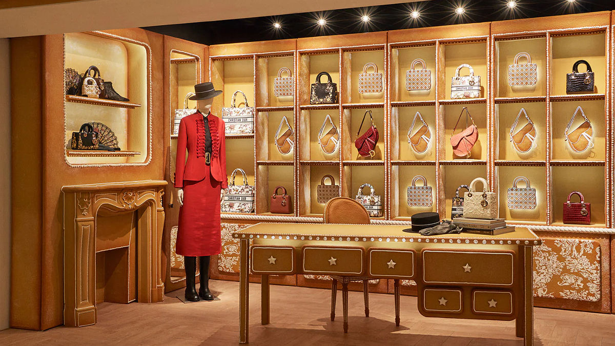 El fabuloso mundo de Dior convierte a Harrods en una casa gigante de jengibre