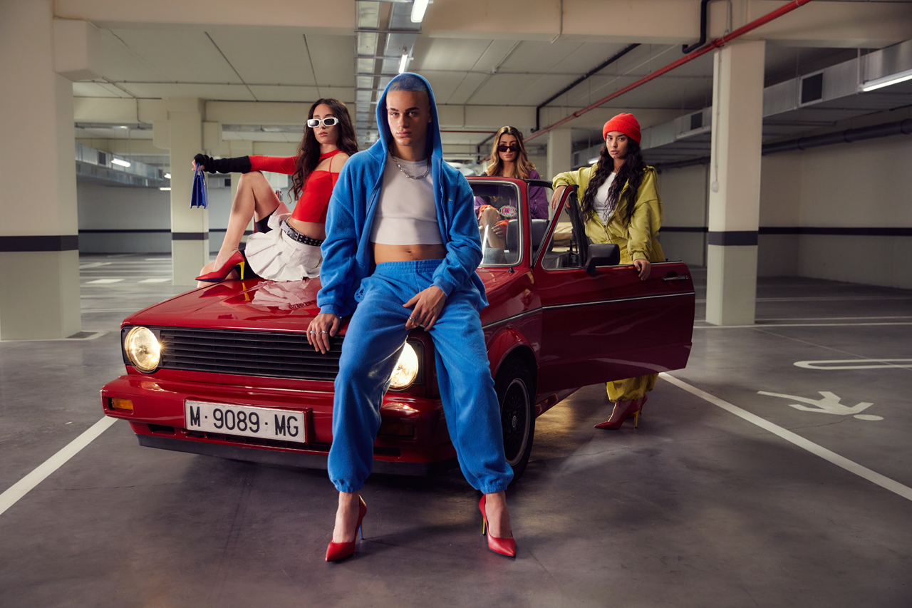Lidl lanza sus nuevos stilettos de colores corporativos que serán virales
