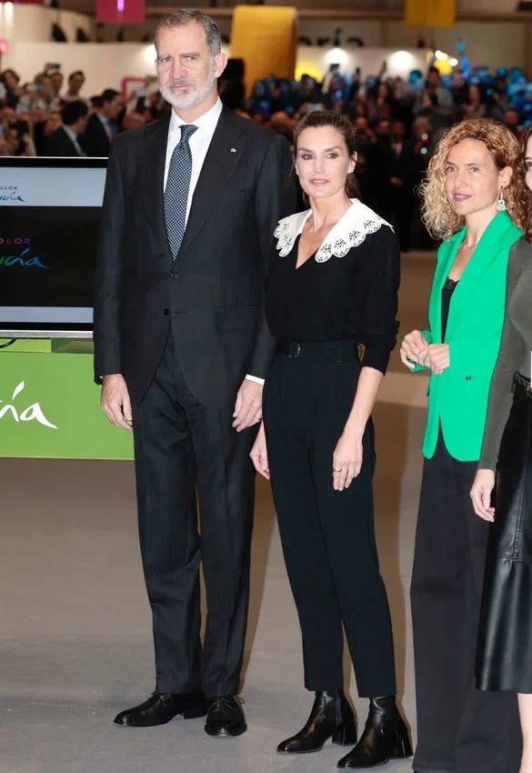 El look de la reina Letizia en la inauguración de FITUR