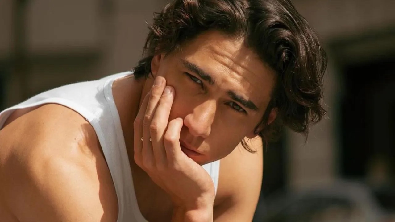 Enzo Vogrincic, el chico de moda en 'La sociedad de la nieve' Enzo Vogrincic, el chico de moda en 'La sociedad de la nieve'