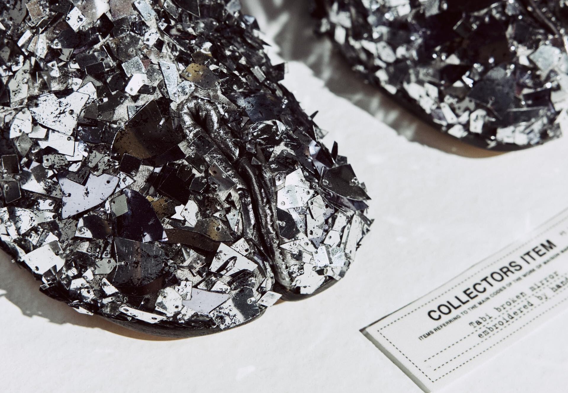 El reflejo del arte: la nueva era Tabi por Maison Margiela