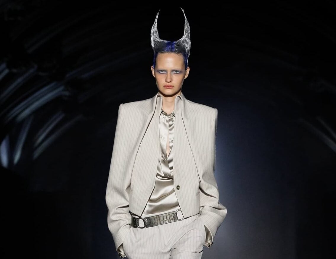 Alexander McQueen desfile Londres
