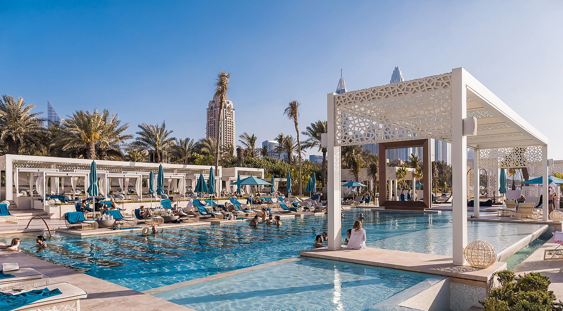 IT'S OFFICIAL THESE ARE DUBAI'S BEST BEACH CLUBS Grazia Middle East