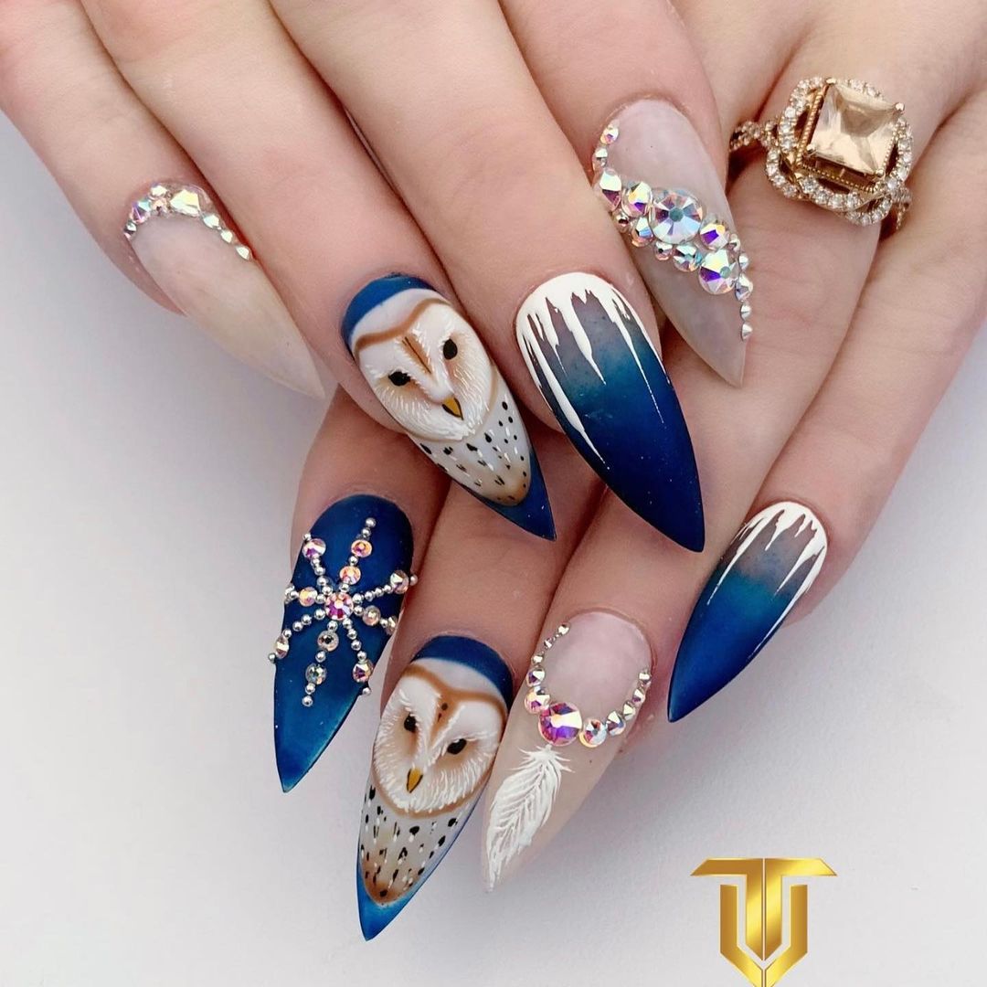 festive nail art