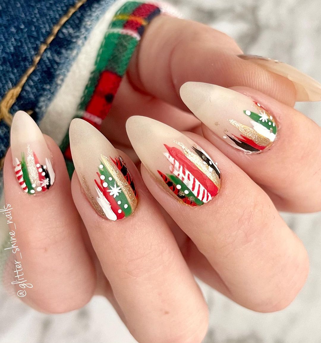 Christmas Nail Art Idea Round-up! - Adventures In Acetone