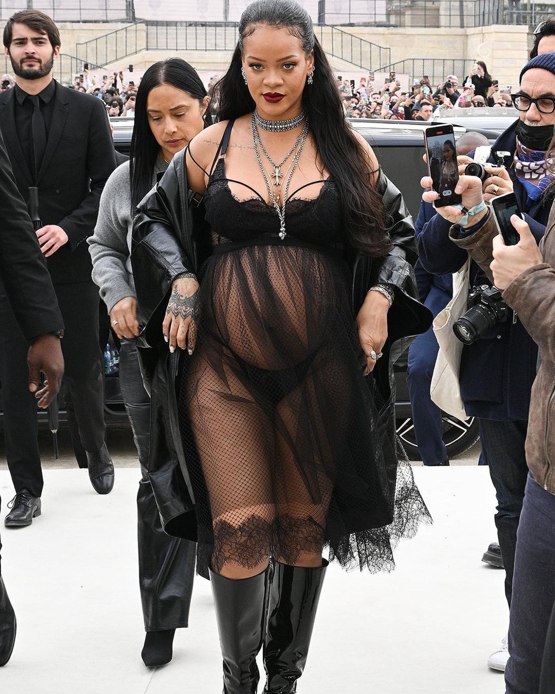 Rihanna-Fashion-Week