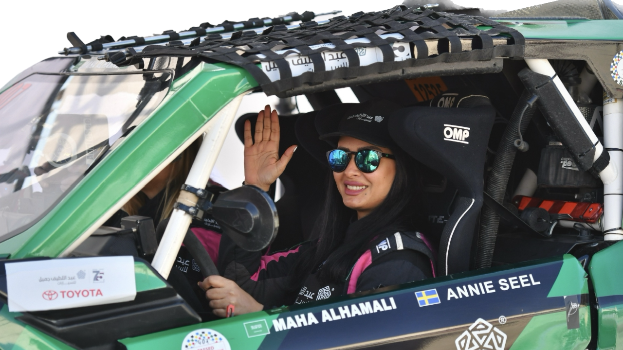 Woman Rally Event Saudi Women Race To The Finish Line For Rally Jameel 2023