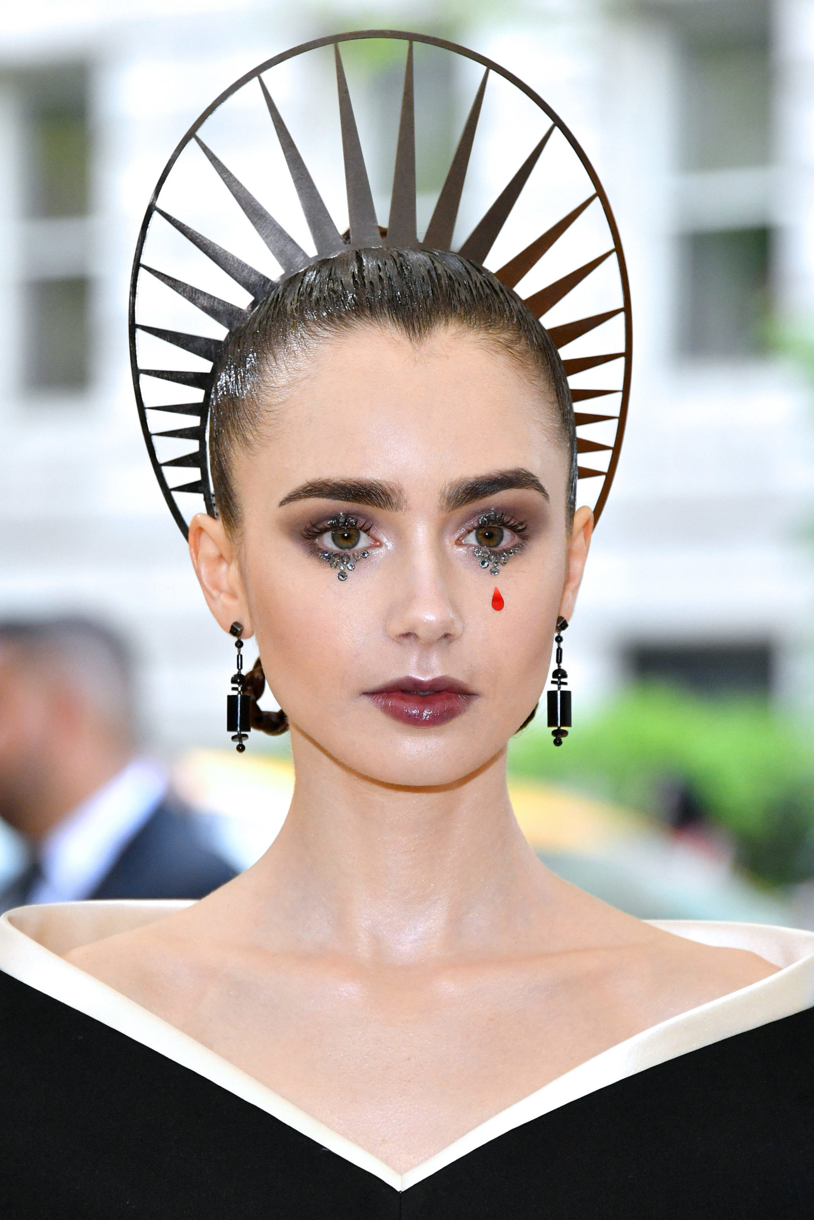 best met gala beauty looks lily collins 2018