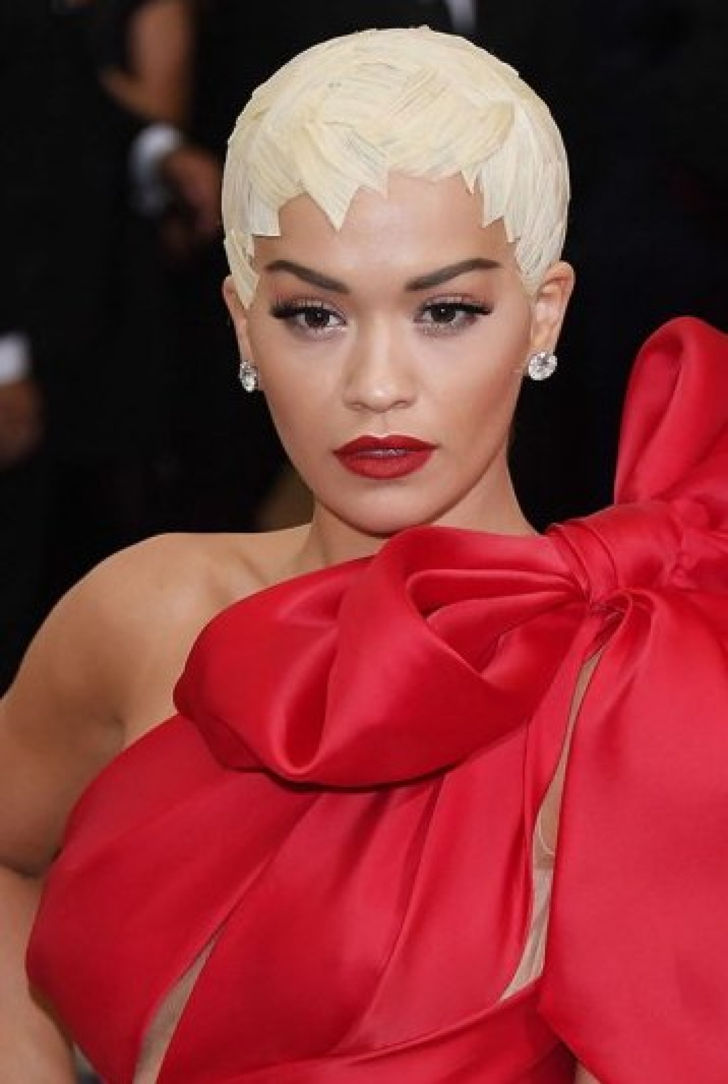 best met gala beauty looks rita ora 2017