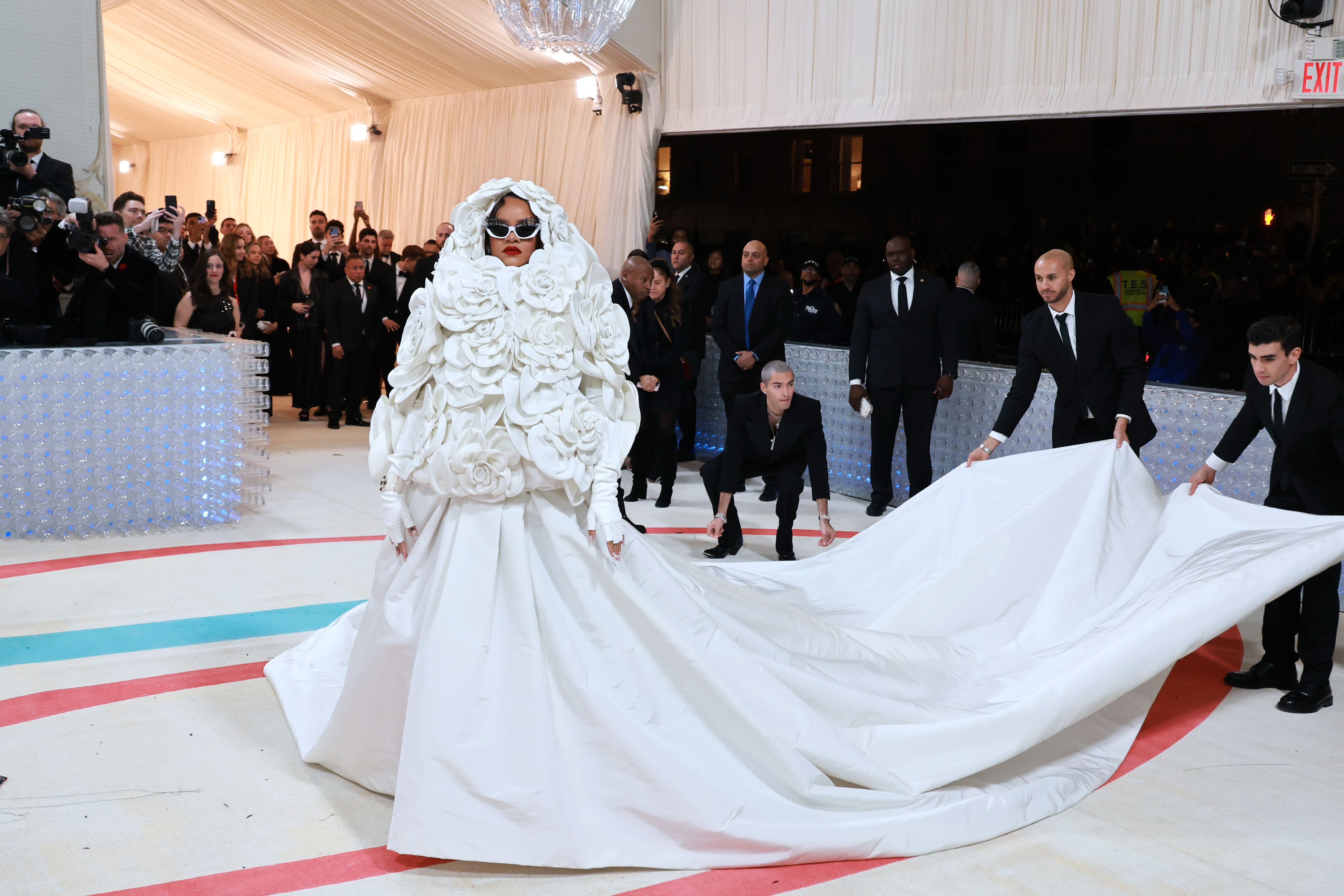 Rihanna Has Finally Arrived To The Met Gala