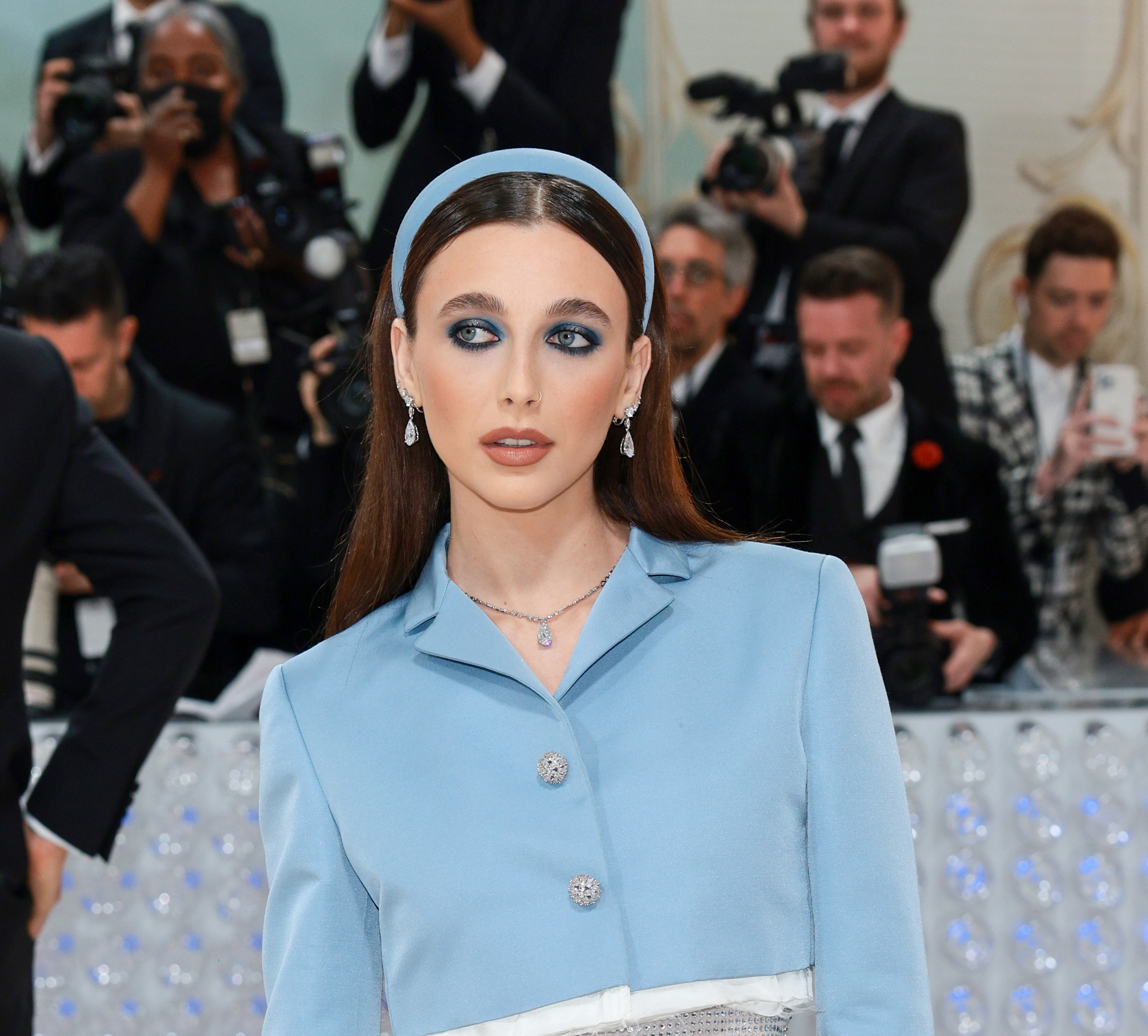 MET Gala beauty 2023 emma chamberlain