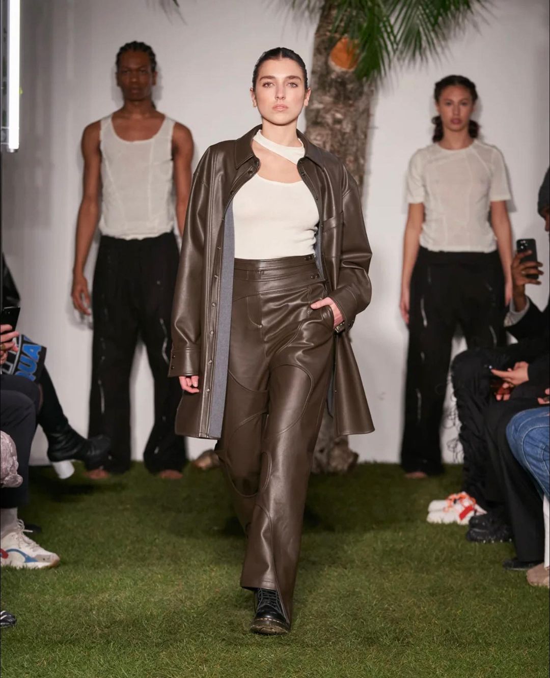 Who Is Dua Lipa&rsquo;s Sister, Rina Lipa? Here&rsquo;s Everything We Know