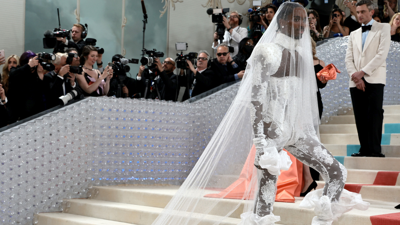 Alton Mason Wears Karl Lagerfeld Couture At The Met Gala 2023