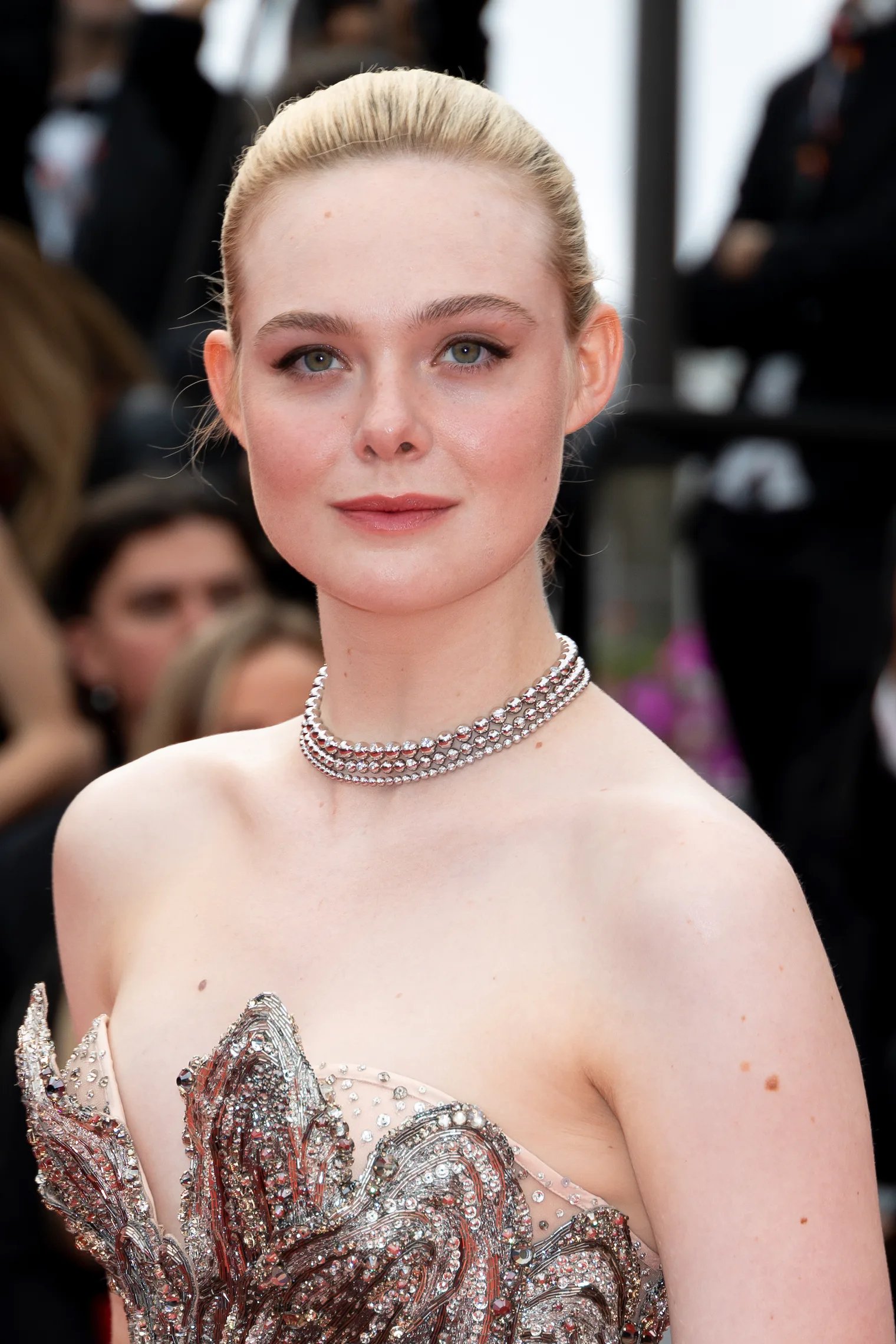 cannes beauty 2023 elle fanning