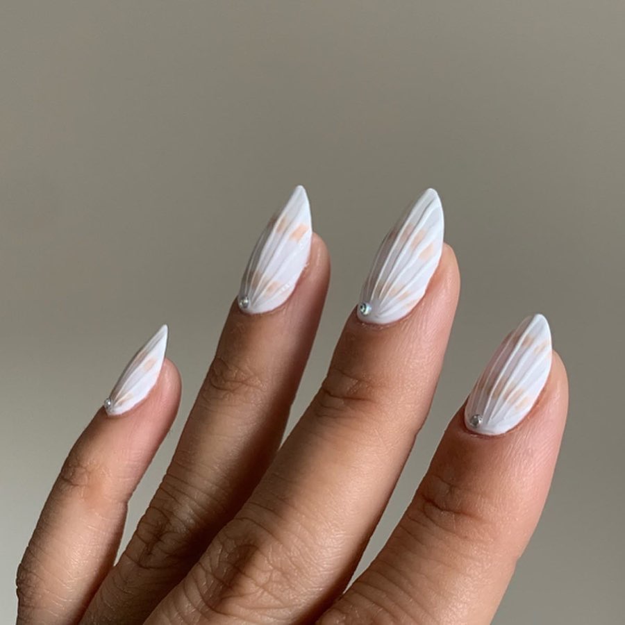 mermaid nails shells