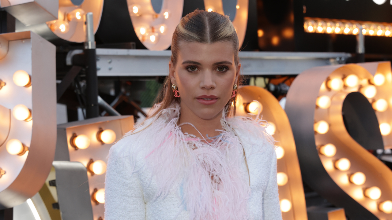 Sofia Richie Grainge Attends Chanel Cruise Show In Los Angeles