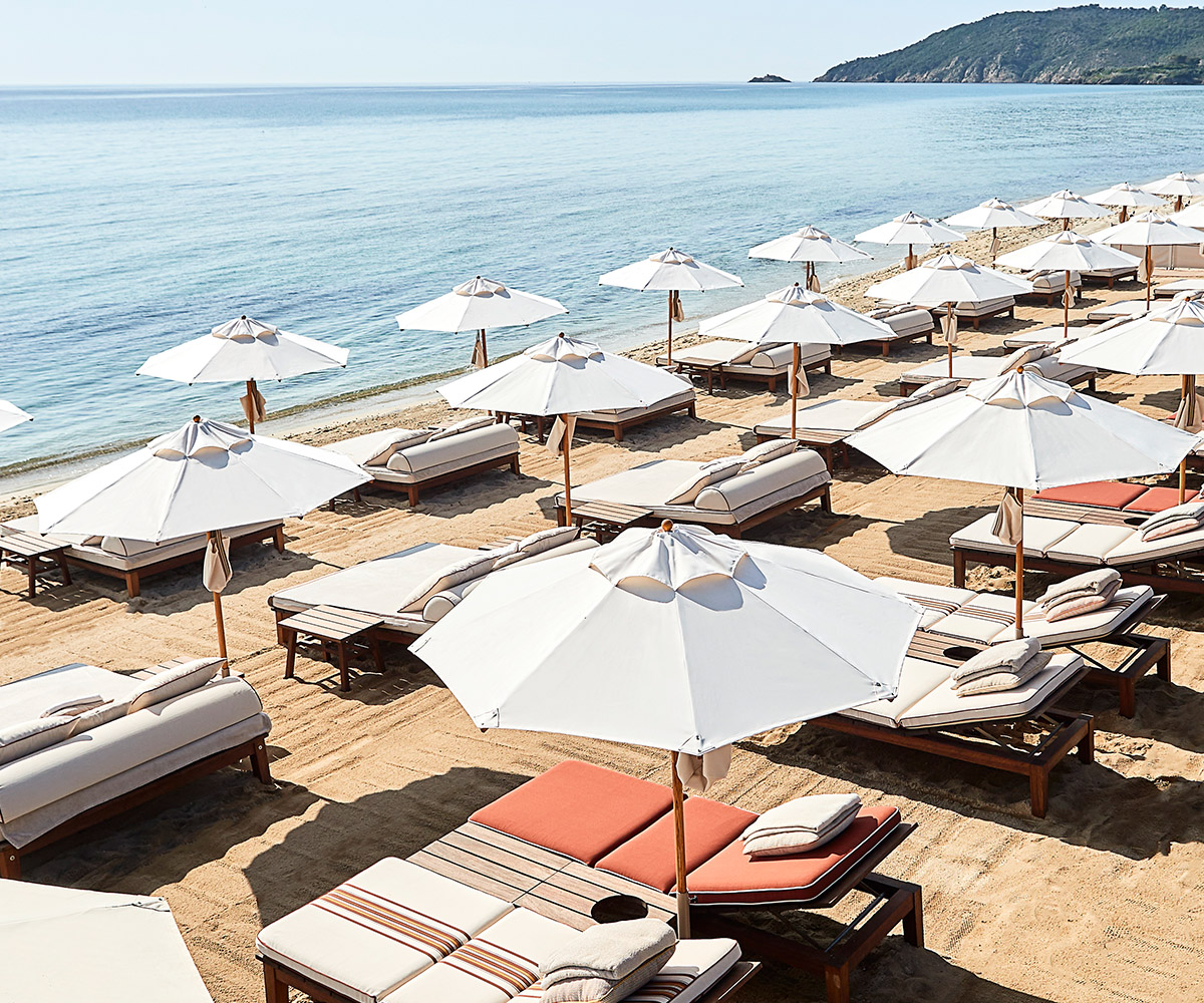 Off to the beach! Fashion brands are taking to beach clubs in fabulous  locations