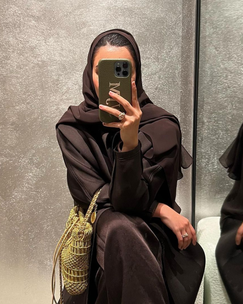 WDEEMA AL MHEIRI Weekly Best Dressed Arab Influencers