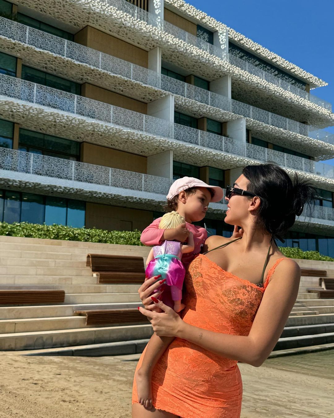 georgina rodriguez and bella