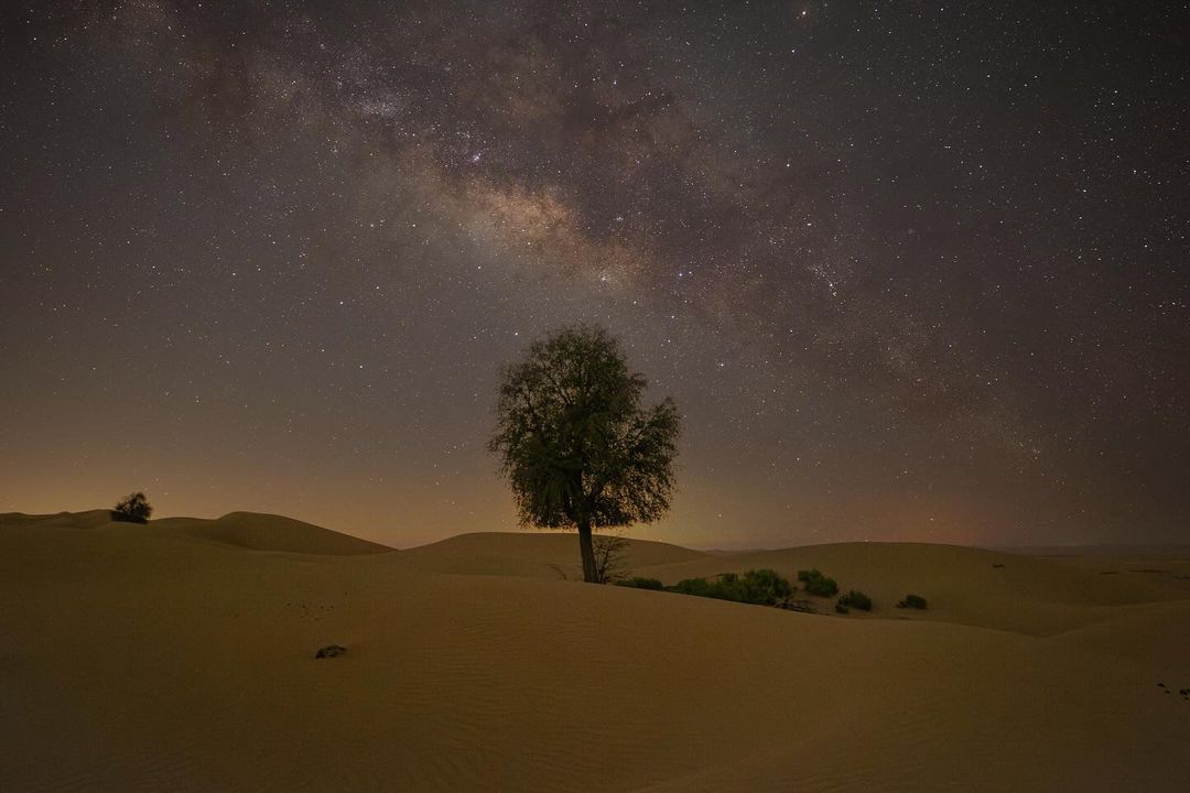 milkyway image abu dhabi Meteor shower Dubai